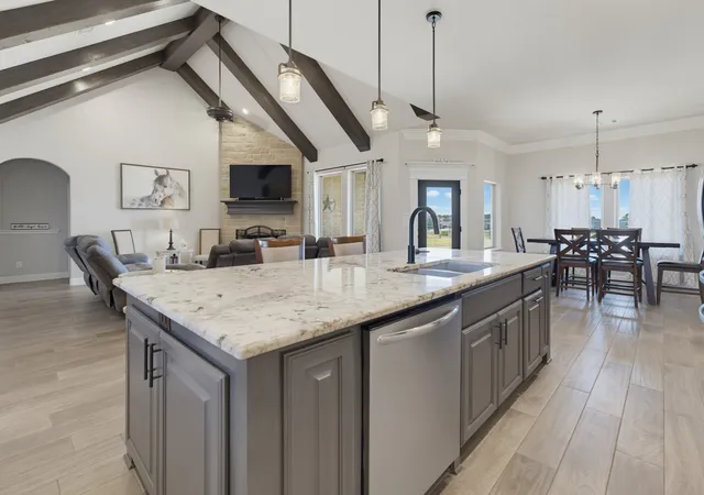 Photo 4 of Single family home for sale at 139 Bluff Ridge Ct, Paradise, TX 76073 | MLS# 21353073 | Listing updated on 2026-08-18