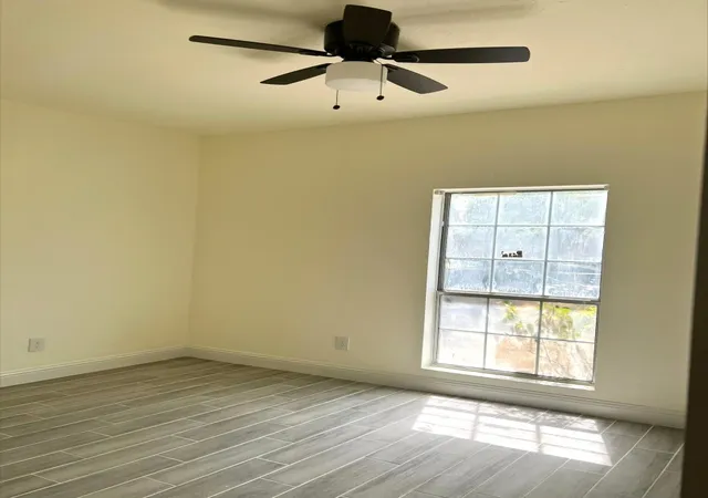 Photo 4 of Single family home for sale at 380 Ancestry Ln, Dallas, TX 75217 | MLS# 21361191 | Listing updated on 2026-09-03