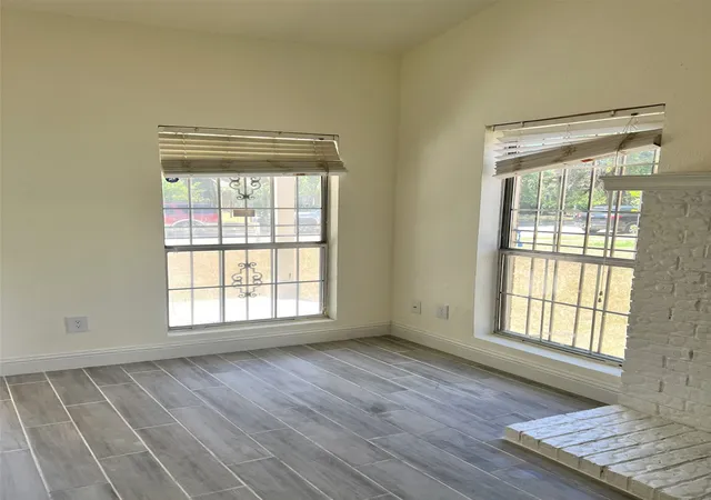 Photo 6 of Single family home for sale at 380 Ancestry Ln, Dallas, TX 75217 | MLS# 21361191 | Listing updated on 2026-09-03