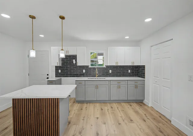 Photo 2 of Sale Pending at 2841 Langston, Fort Worth, TX 76105 | MLS# 21361207 | Listing updated on 2026-08-28