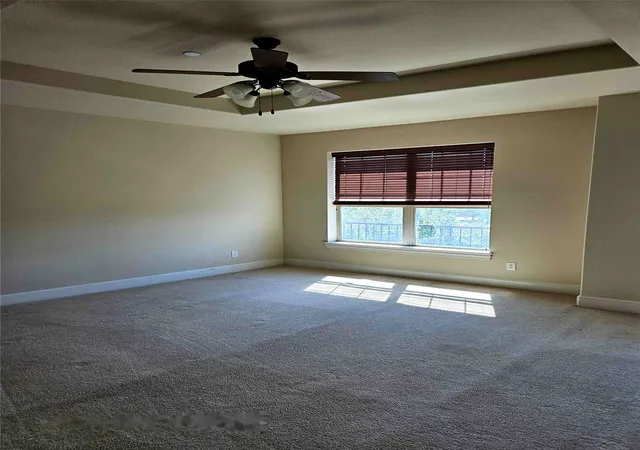 Listing Photo 5 - Condo for sale in building located at 627 Senda, Irving, TX 75039 - Unit #58