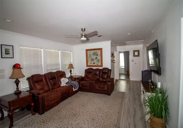 Photo 3 of Single family home for sale at 1529 Debra St, Bossier City, LA 71111 | MLS# 21361223 | Listing updated on 2026-08-16