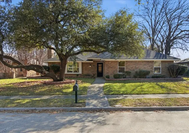 Photo 1 of Single family home for sale at 1916 Macao Pl, Plano, TX 75075 | MLS# 21361228 | Listing updated on 2026-08-29