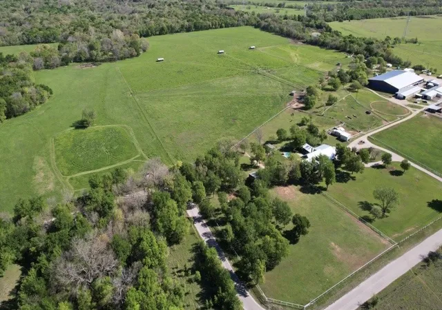 Photo 3 of House for sale at 9494 Waide Rd, Sanger, TX 76266 | MLS# 21360892 | Listing updated on 2026-10-07