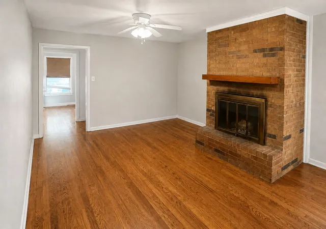 Photo 3 of Single family home for sale at 1004 Cordell St, Denton, TX 76201 | MLS# 21357350 | Listing updated on 2026-08-17