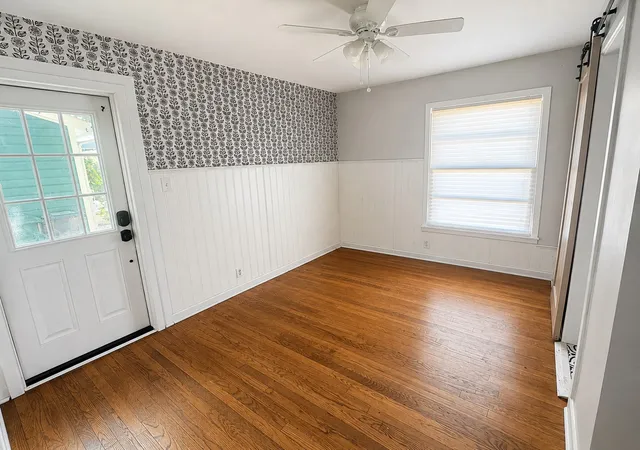 Photo 4 of Single family home for sale at 1004 Cordell St, Denton, TX 76201 | MLS# 21357350 | Listing updated on 2026-08-17