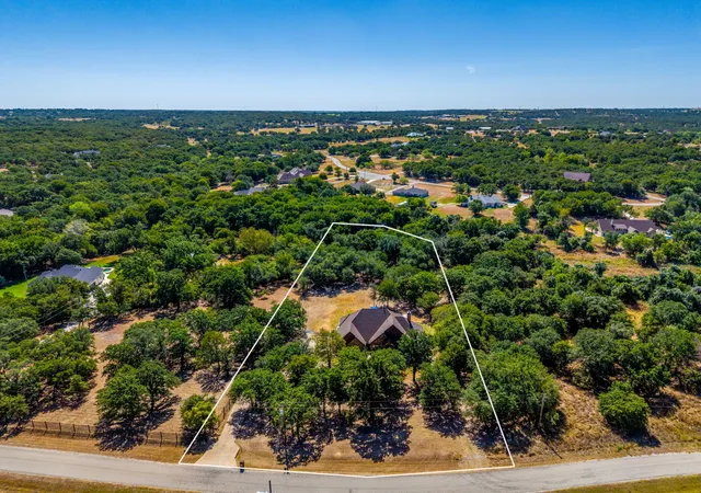 Photo 1 of Single family home for sale at 391 Sandpiper Dr, Weatherford, TX 76088 | MLS# 21354872 | Listing updated on 2026-08-17