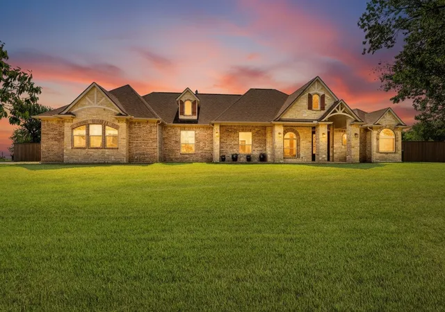 Photo 1 of Single family home for sale at 223 E Bay Dr, Bridgeport, TX 76426 | MLS# 21360622 | Listing updated on 2026-09-16