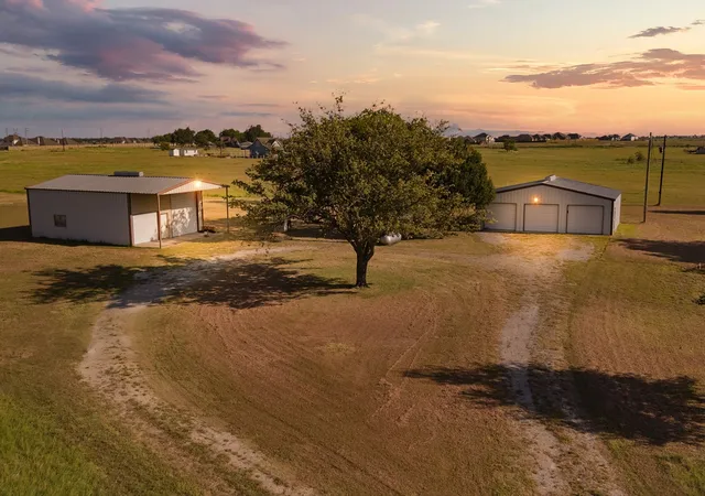 Photo 1 of Land for sale at 3324 County Road 904, Joshua, TX 76058 | MLS# 21354063 | Listing updated on 2026-08-31
