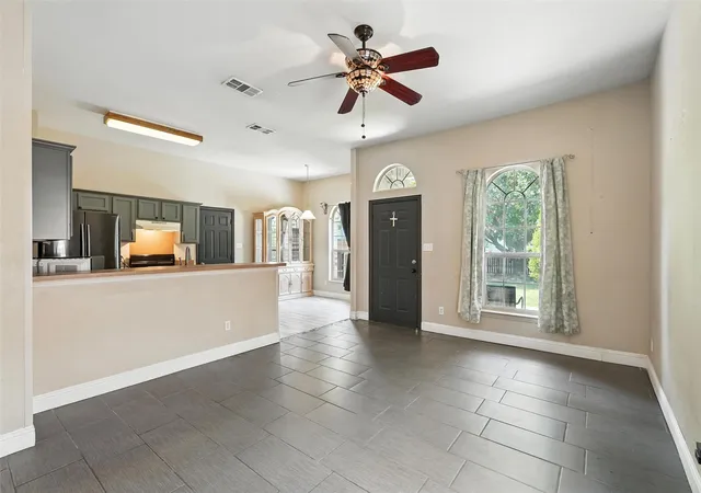 Photo 3 of Single family home for sale at 1510 N Carroll Ave, Dallas, TX 75204 | MLS# 21361340 | Listing updated on 2026-08-17