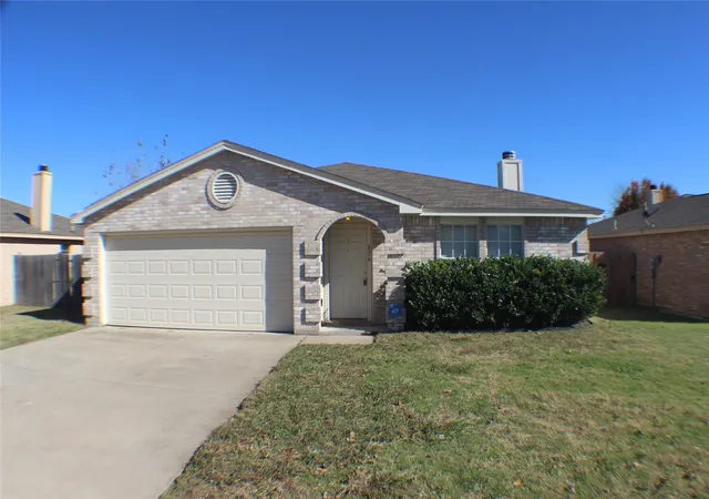 Photo 1 of Single family home for sale at 856 Mccully St, Fort Worth, TX 76108 | MLS# 21361310 | Listing updated on 2026-08-30