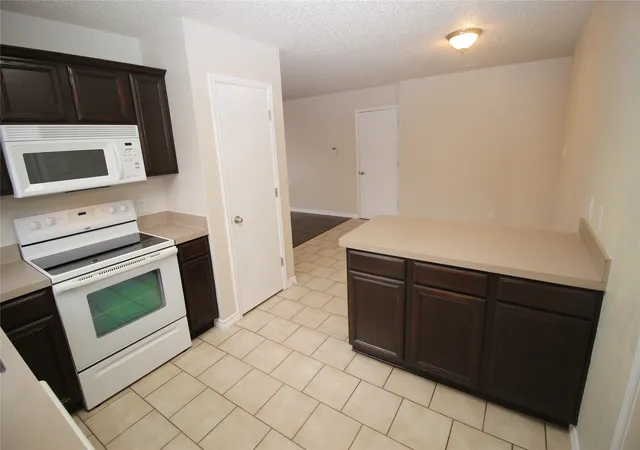 Photo 4 of Single family home for sale at 856 Mccully St, Fort Worth, TX 76108 | MLS# 21361310 | Listing updated on 2026-08-30