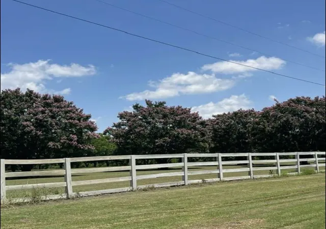 Photo 3 of Single family home for sale at 4886 White Rock, Lone Oak, TX 75453 | MLS# 21361159 | Listing updated on 2026-08-18