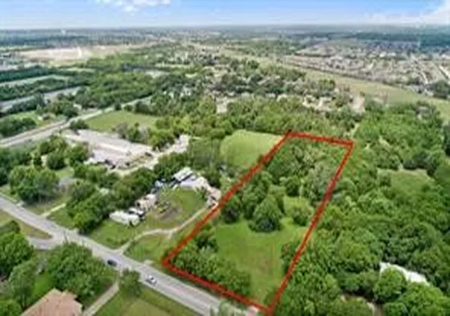 Photo 1 of Land for sale at 151 E Bear Creek Rd, Glenn Heights, TX 75154 | MLS# 21361387 | Listing updated on 2026-08-17