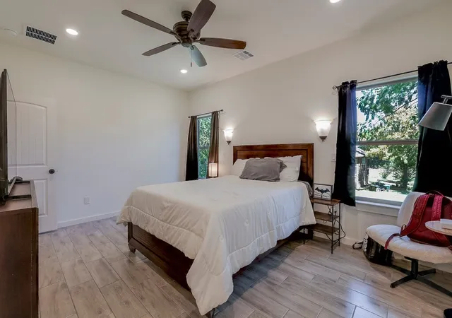 Photo 3 of Single family home for sale at 305 W 5Th St, Maypearl, TX 76064 | MLS# 21361389 | Listing updated on 2026-09-24