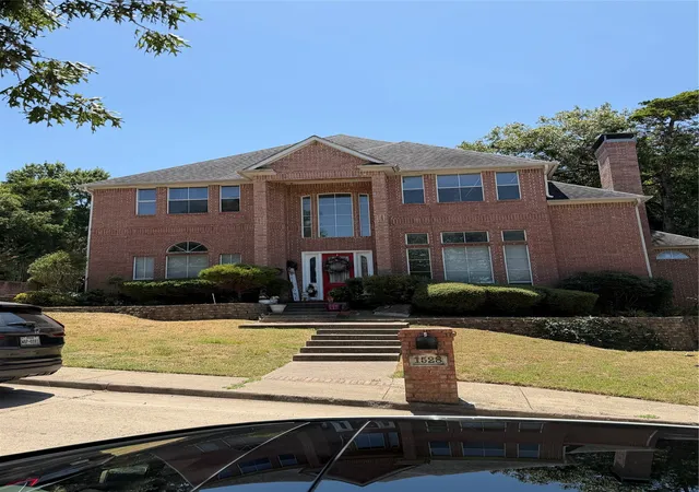 Photo 1 of Single family home for sale at 1528 Registry Dr, De Soto, TX 75115 | MLS# 21361406 | Listing updated on 2026-08-26