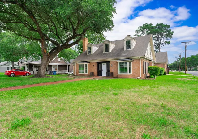 Photo 2 of Single family home for sale at 601 N 25th St, Corsicana, TX 75110 | MLS# 21361373 | Listing updated on 2026-08-19