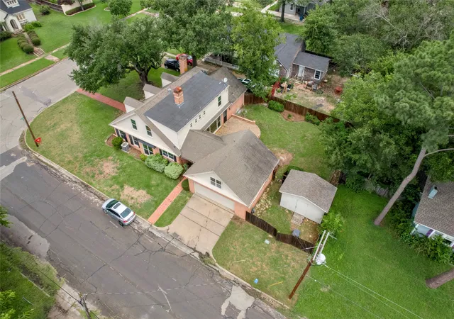 Photo 3 of Single family home for sale at 601 N 25Th St, Corsicana, TX 75110 | MLS# 21361373 | Listing updated on 2026-08-19