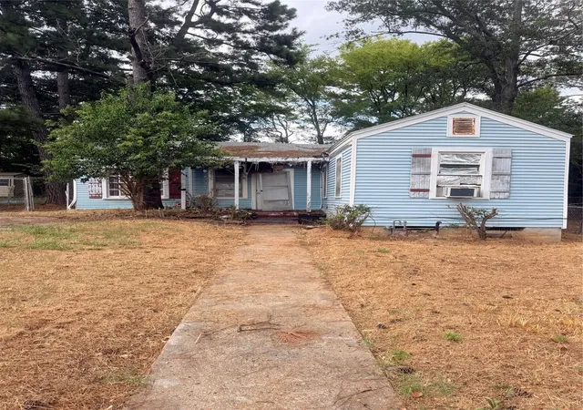 Photo 2 of Single family home for sale at 3916 Sumner St, Shreveport, LA 71109 | MLS# 21356476 | Listing updated on 2026-08-31