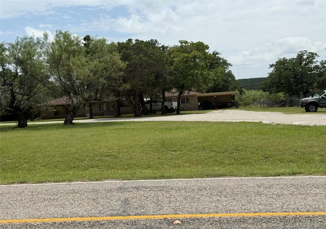 Photo 4 of House for sale at 2120 S Fm 4 Hwy, Palo Pinto, TX 76484 | MLS# 21361442 | Listing updated on 2026-08-17