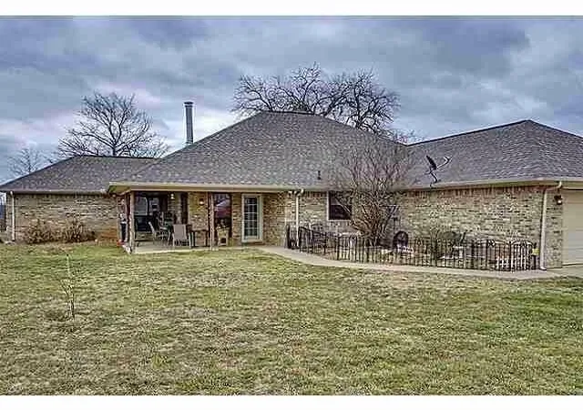 Photo 3 of Single family home for sale at 5725 County Road 707, Alvarado, TX 76009 | MLS# 21361447 | Listing updated on 2026-08-17
