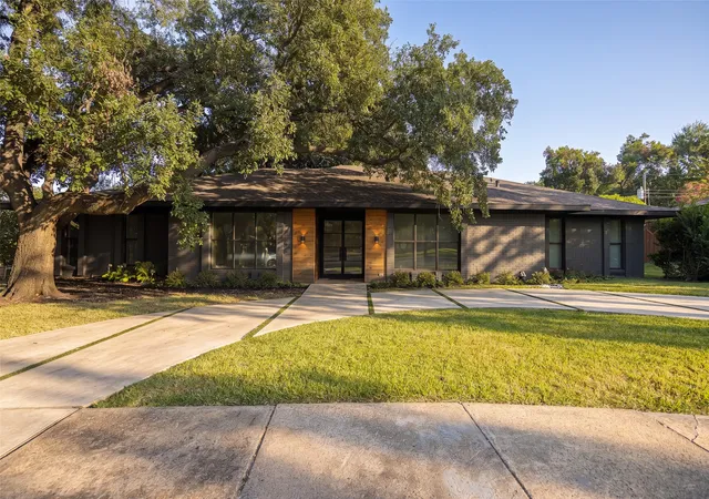 Photo 1 of Single family home for sale at 7336 Lakehurst Ave, Dallas, TX 75230 | MLS# 21342825 | Listing updated on 2026-08-23
