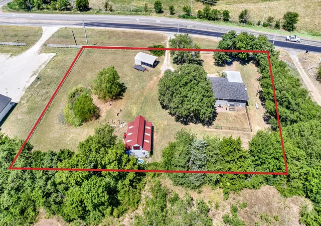 Photo 2 of Single family home for sale at 2403 State Hwy 78 S, Farmersville, TX 75442 | MLS# 21329898 | Listing updated on 2026-08-20