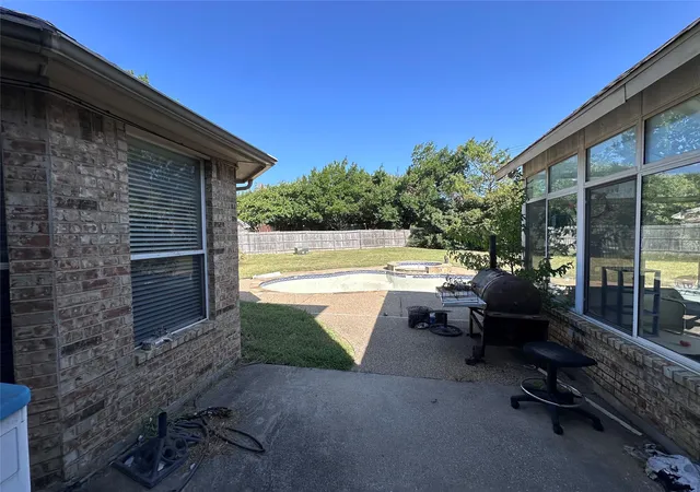 Photo 3 of Single family home for sale at 4704 Tearose Trl, Fort Worth, TX 76123 | MLS# 21359882 | Listing updated on 2026-08-17