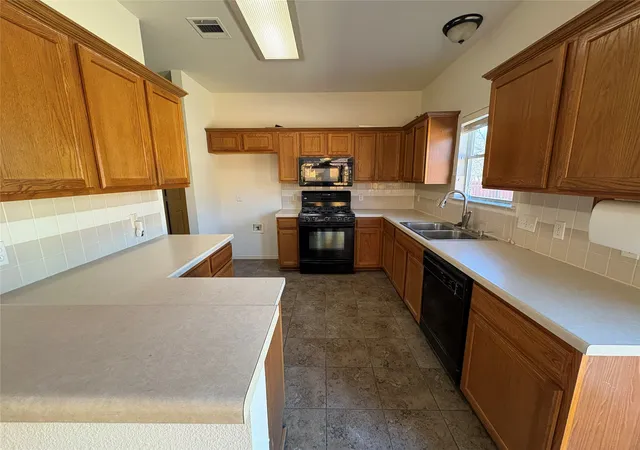 Photo 3 of Sale Pending at 1440 Thibodeaux Dr, Round Rock, TX 78664 | MLS# 21361504 | Listing updated on 2026-08-31