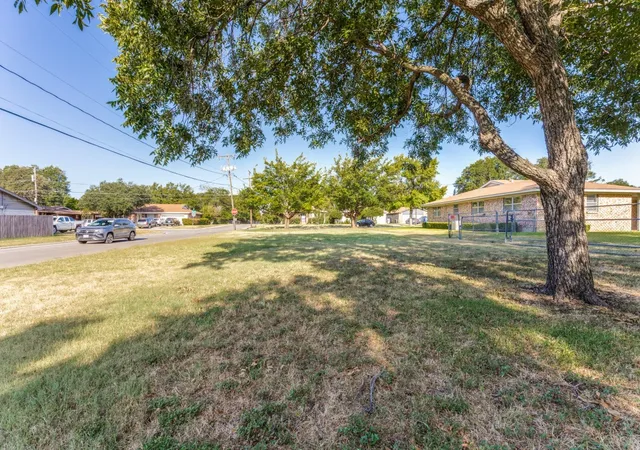 Photo 1 of Sale Pending at 3157 Tex Blvd, Fort Worth, TX 76116 | MLS# 21355144 | Listing updated on 2026-09-30