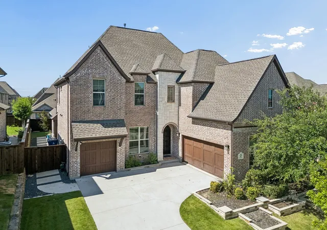 Photo 1 of Sale Pending at 967 Kettledrum Dr, Frisco, TX 75036 | MLS# 21361563 | Listing updated on 2026-08-26