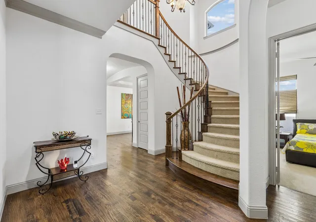 Photo 2 of Sale Pending at 967 Kettledrum Dr, Frisco, TX 75036 | MLS# 21361563 | Listing updated on 2026-08-26