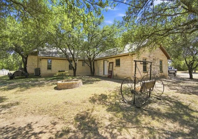 Photo 3 of Single family home for sale at 322 Fm 927, Morgan, TX 76671 | MLS# 21360212 | Listing updated on 2026-08-31