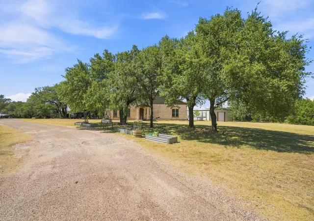 Photo 4 of Single family home for sale at 322 Fm 927, Morgan, TX 76671 | MLS# 21360212 | Listing updated on 2026-08-31