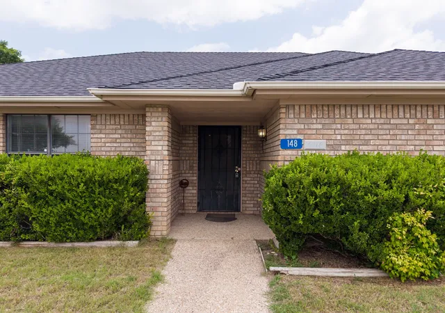 Photo 3 of Sale Pending at 148 Sunflower, Lampasas, TX 76550 | MLS# 21361621 | Listing updated on 2026-08-31