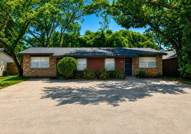 Photo 1 of Multi family home for sale at 317 Elliott St, Arlington, TX 76013 | MLS# 21356264 | Listing updated on 2026-08-17