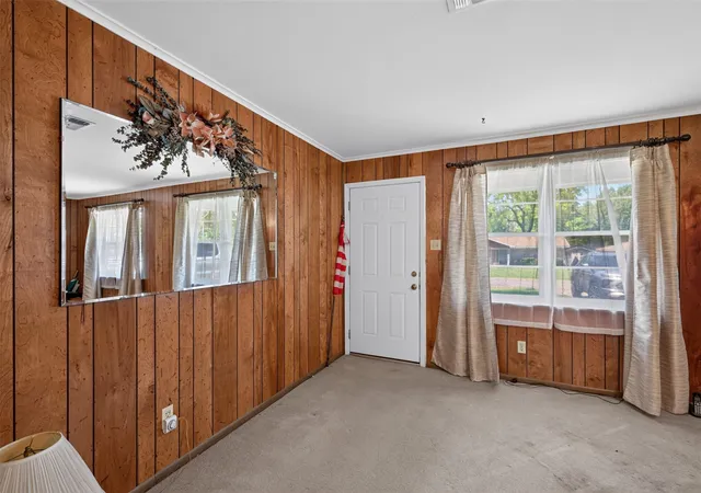 Photo 3 of Single family home for sale at 5619 Knollcrest Dr, Shreveport, LA 71129 | MLS# 21361549 | Listing updated on 2026-08-17