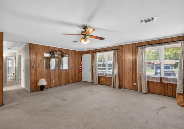 Photo 4 of Single family home for sale at 5619 Knollcrest Dr, Shreveport, LA 71129 | MLS# 21361549 | Listing updated on 2026-08-17