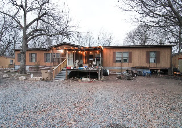 Photo 1 of Manufactured home for sale at 204 E 9th, Hooks, TX 75561 | MLS# 21361653 | Listing updated on 2026-08-31
