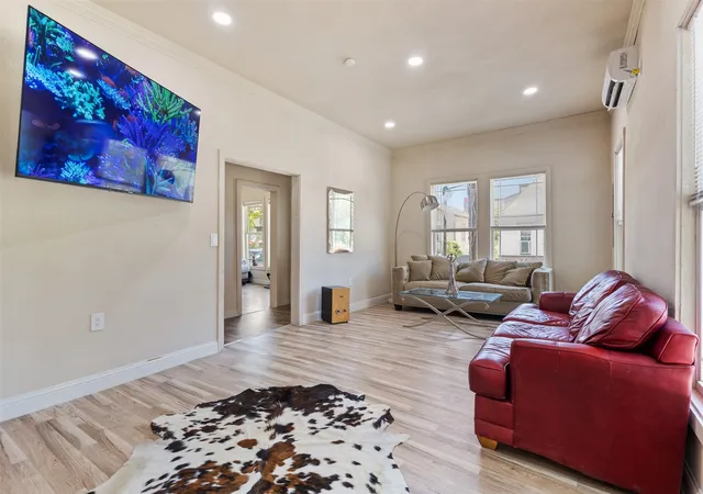 Photo 3 of Single family home for sale at 314 N Harding St, Fort Worth, TX 76102 | MLS# 21361645 | Listing updated on 2026-08-17