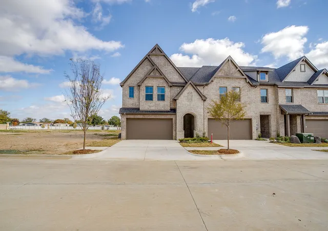 Photo 1 of Townhouse for sale at 1542 Homeplace Cir, Mansfield, TX 76063 | MLS# 21361719 | Listing updated on 2026-08-17