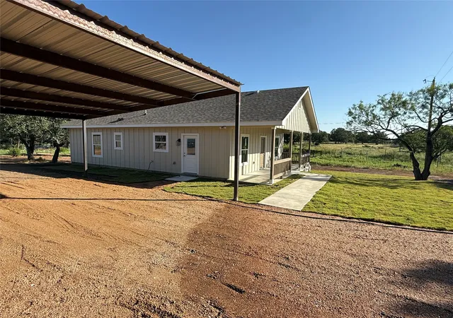 Photo 2 of Single family home for sale at 1882 County Road 1154, Lampasas, TX 76550 | MLS# 21350076 | Listing updated on 2026-08-17