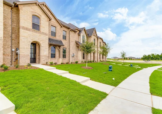 Photo 1 of Townhouse for sale at 1529 Homeplace Cir, Mansfield, TX 76063 | MLS# 21361762 | Listing updated on 2026-08-17