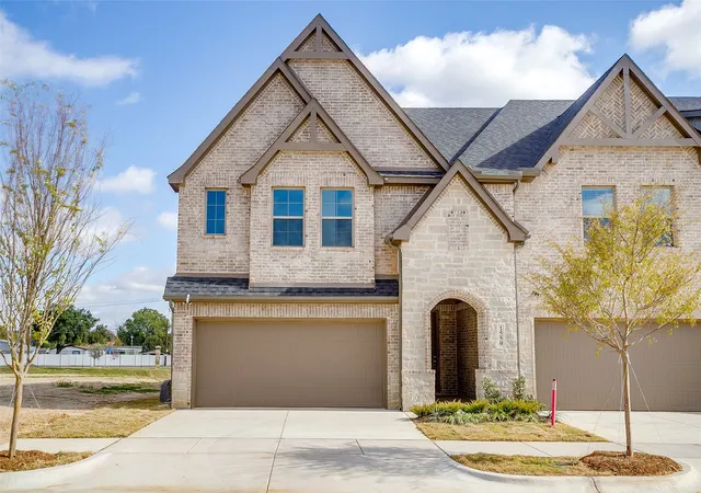 Photo 1 of Sale Pending at 1550 Homeplace Cir, Mansfield, TX 76063 | MLS# 21361771 | Listing updated on 2026-09-21