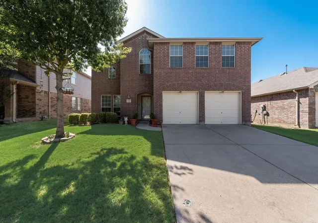 Photo 2 of Single family home for sale at 9208 Conestoga Dr, Fort Worth, TX 76131 | MLS# 21361650 | Listing updated on 2026-10-07