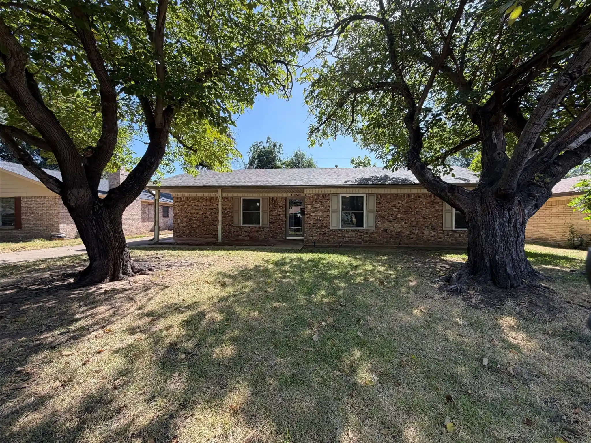 Photo 1 of Single family home for sale at 1136 Kris St, Irving, TX 75060 | MLS# 21361822 | Listing updated on 2026-10-30
