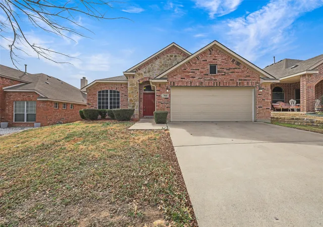 Photo 2 of Single family home for sale at 704 Darlington Trl, Fort Worth, TX 76131 | MLS# 21361835 | Listing updated on 2026-08-18