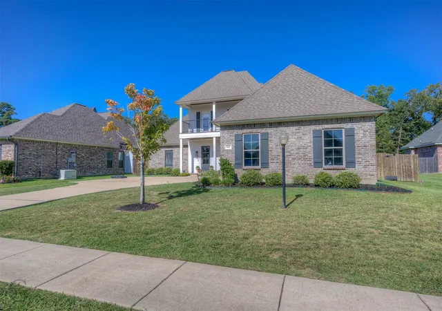 Photo 3 of Single family home for sale at 941 Dumaine Dr, Shreveport, LA 71106 | MLS# 21361251 | Listing updated on 2026-08-30