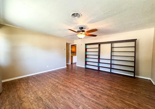 Photo 2 of Single family home for sale at 203 N Avenue M, Haskell, TX 79521 | MLS# 21359182 | Listing updated on 2026-08-18