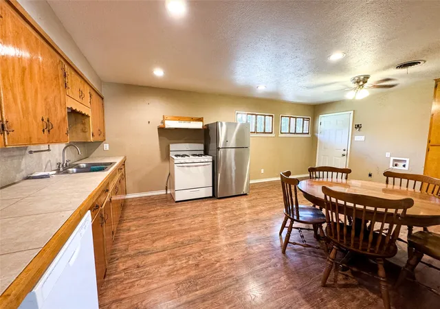 Photo 4 of Single family home for sale at 203 N Avenue M, Haskell, TX 79521 | MLS# 21359182 | Listing updated on 2026-08-18